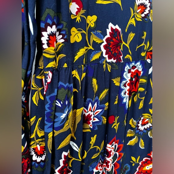 FLORAL BEAUTY! | Medium | Blue - Picture 9 of 16